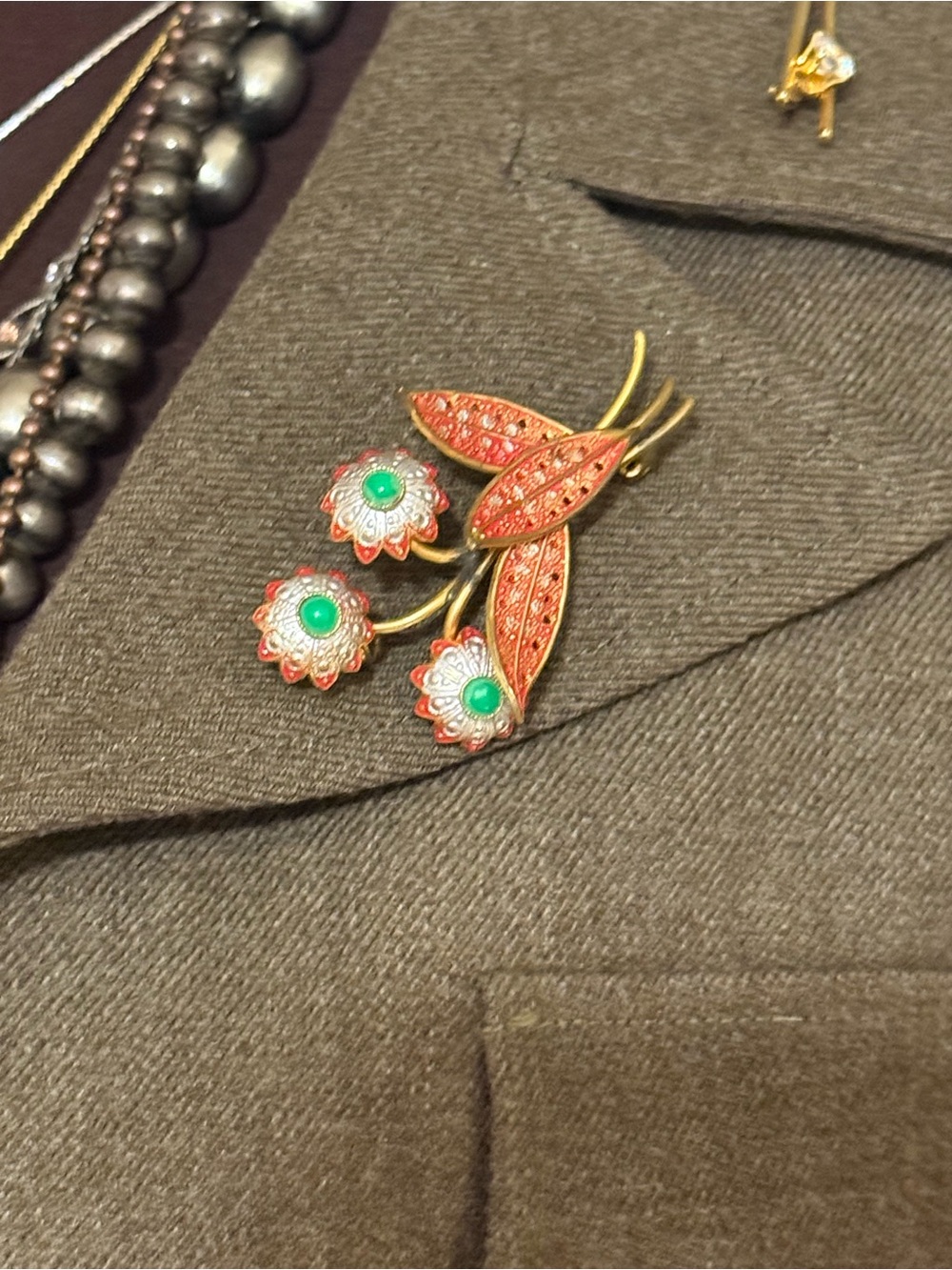 Vintage mid-century Spanish damascene floral bouquet brooch